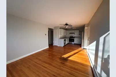 133 Warren St #8, Watertown, MA 02472 - Photo 3