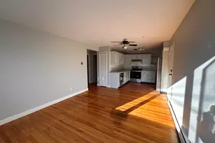 133 Warren St, Watertown, MA 02472 - Photo 3