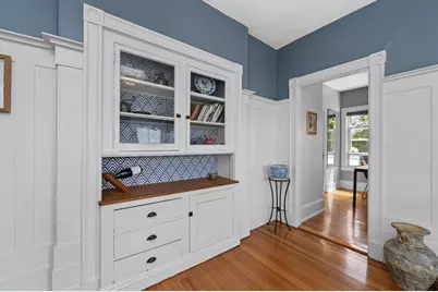 14 Linden St #8, Brookline, MA 02445 - Photo 3