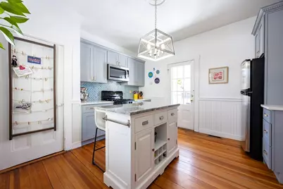 7 Elm St, Boston, MA 02136 - Photo 5