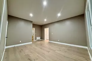 24 Chelmsford, Chelmsford, MA 01824 - Photo 3