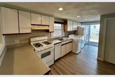164 Chestnut Street #2, Waltham, MA 02453 - Photo 3