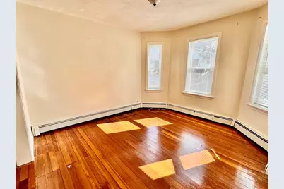 21 Warren St #1, Revere, MA 02151 - Photo 5