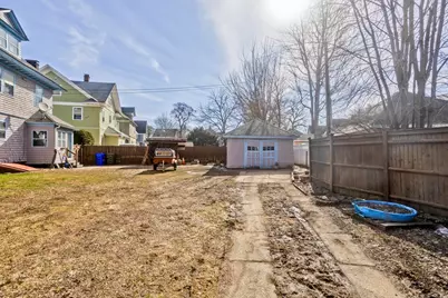 23 Westernview St, Springfield, MA 01108 - Photo 5