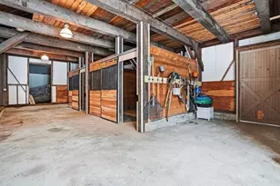 345 North St, Medfield, MA 02052 - Photo 31