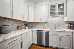 35 Thomas Mann Cir, Norfolk, MA 02056 - Photo 15