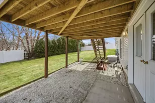 138 Vineland Ave, East Longmeadow, MA 01028 - Photo 37