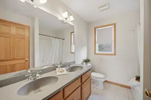 138 Vineland Ave, East Longmeadow, MA 01028 - Photo 21