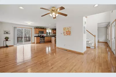 138 Vineland Ave, East Longmeadow, MA 01028 - Photo 3