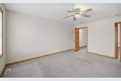 138 Vineland Ave, East Longmeadow, MA 01028 - Photo 23