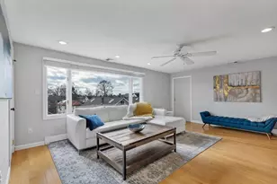 76 Hovey St, Watertown, MA 02472 - Photo 5