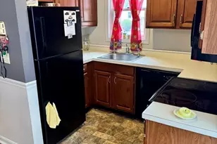 23 Stefaniak Ave, Webster, MA 01570 - Photo 7