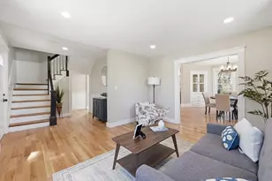 36 Central St, Auburn, MA 01501 - Photo 5