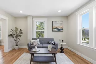 36 Central St, Auburn, MA 01501 - Photo 5