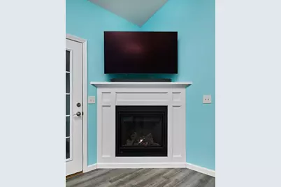 111 Daniel Shays Hwy #29, Belchertown, MA 01002 - Photo 9