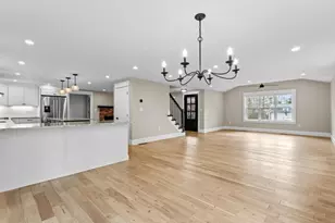 4 Hazeltine Rd, Upton, MA 01568 - Photo 9