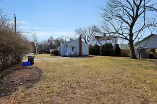 24 Herbert St, Longmeadow, MA 01106 - Photo 21