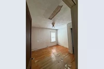 9 Warren Ave, Leicester, MA 01524 - Photo 7