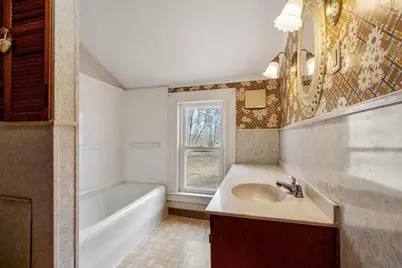 49 Lincoln Ave, Orange, MA 01364 - Photo 27