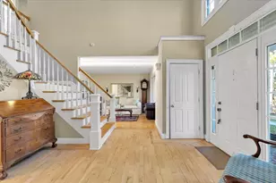 9 Fletcher St, Plainville, MA 02762 - Photo 3