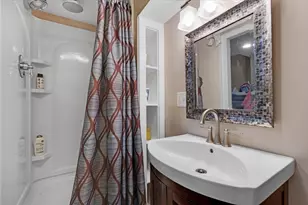 9 Fletcher St, Plainville, MA 02762 - Photo 33