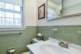 14 Travis Dr, Framingham, MA 01702 - Photo 11