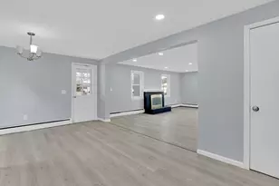 116 Carr St, Springfield, MA 01118 - Photo 11