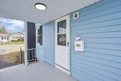 116 Carr St, Springfield, MA 01118 - Photo 3