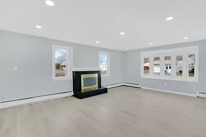 116 Carr St, Springfield, MA 01118 - Photo 9