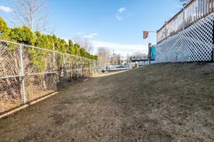 189 Holyoke St, Lynn, MA 01905 - Photo 35