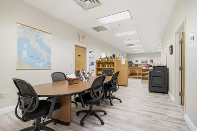 678 Andover St #3, Lawrence, MA 01843 - Photo 9