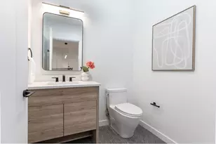 1395 Washington St, Boston, MA 02118 - Photo 11