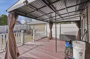 84 Eureka St, Worcester, MA 01603 - Photo 25