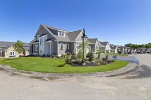 28 Waterville Ln, Hopkinton, MA 01748 - Photo 19