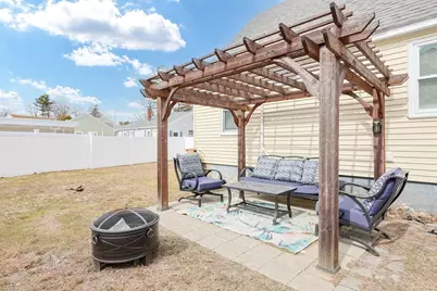 179 Lakeview Ave, Tyngsborough, MA 01879 - Photo 17