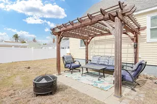 179 Lakeview Ave, Tyngsborough, MA 01879 - Photo 17