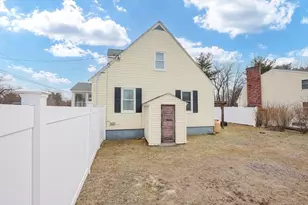 179 Lakeview Ave, Tyngsborough, MA 01879 - Photo 21