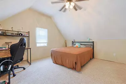 179 Lakeview Ave, Tyngsborough, MA 01879 - Photo 11