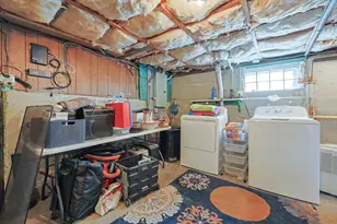 179 Lakeview Ave, Tyngsborough, MA 01879 - Photo 23