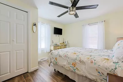 179 Lakeview Ave, Tyngsborough, MA 01879 - Photo 7