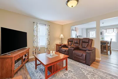 179 Lakeview Ave, Tyngsborough, MA 01879 - Photo 3