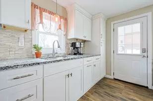 179 Lakeview Ave, Tyngsborough, MA 01879 - Photo 25