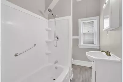 139 Bay St, Springfield, MA 01109 - Photo 11