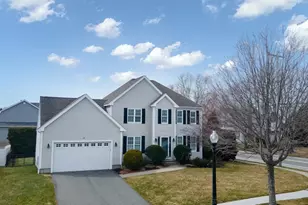 9 Apple Tree Ln, New Bedford, MA 02740 - Photo 1