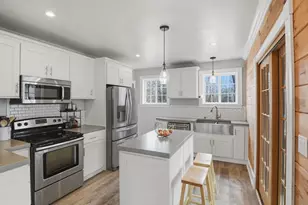 22 Elmwood St, Grafton, MA 01560 - Photo 7