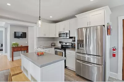 22 Elmwood Street, Grafton, MA 01560 - Photo 9