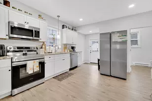 276 Dickinson St, Springfield, MA 01108 - Photo 13