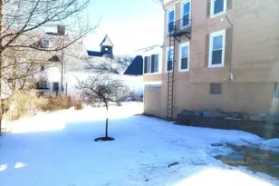 26 Arlington St, Lowell, MA 01854 - Photo 29