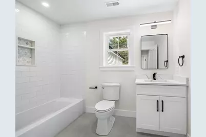 583 Fletcher Street, Northbridge, MA 01588 - Photo 29