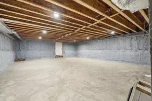 583 Fletcher St, Northbridge, MA 01588 - Photo 35